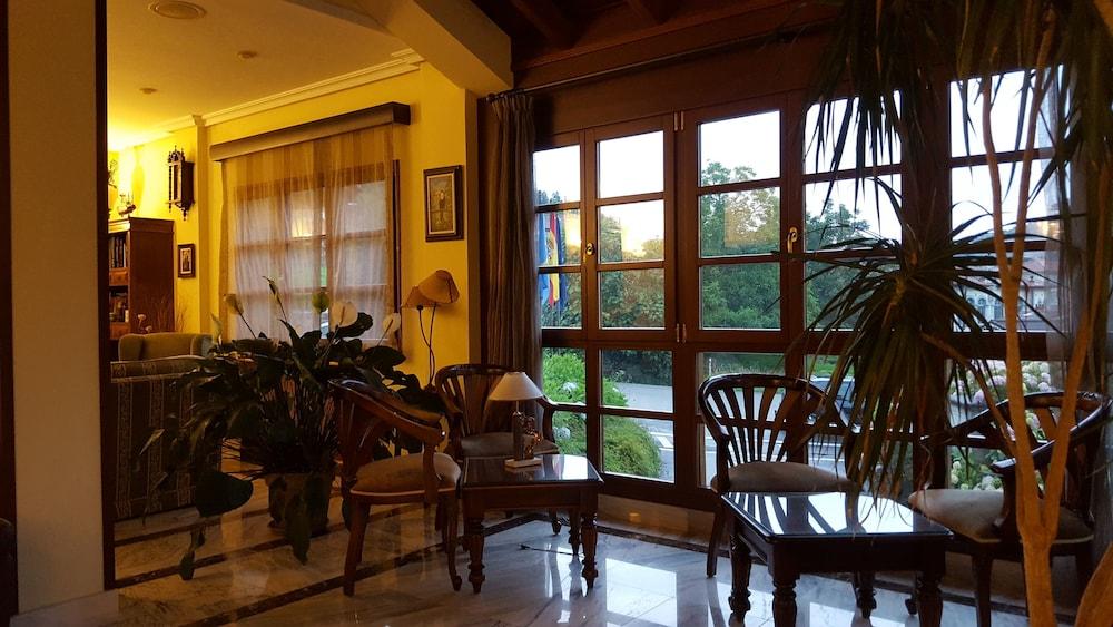 Hotel Valle Las Luinas Soto de Luiña Εξωτερικό φωτογραφία