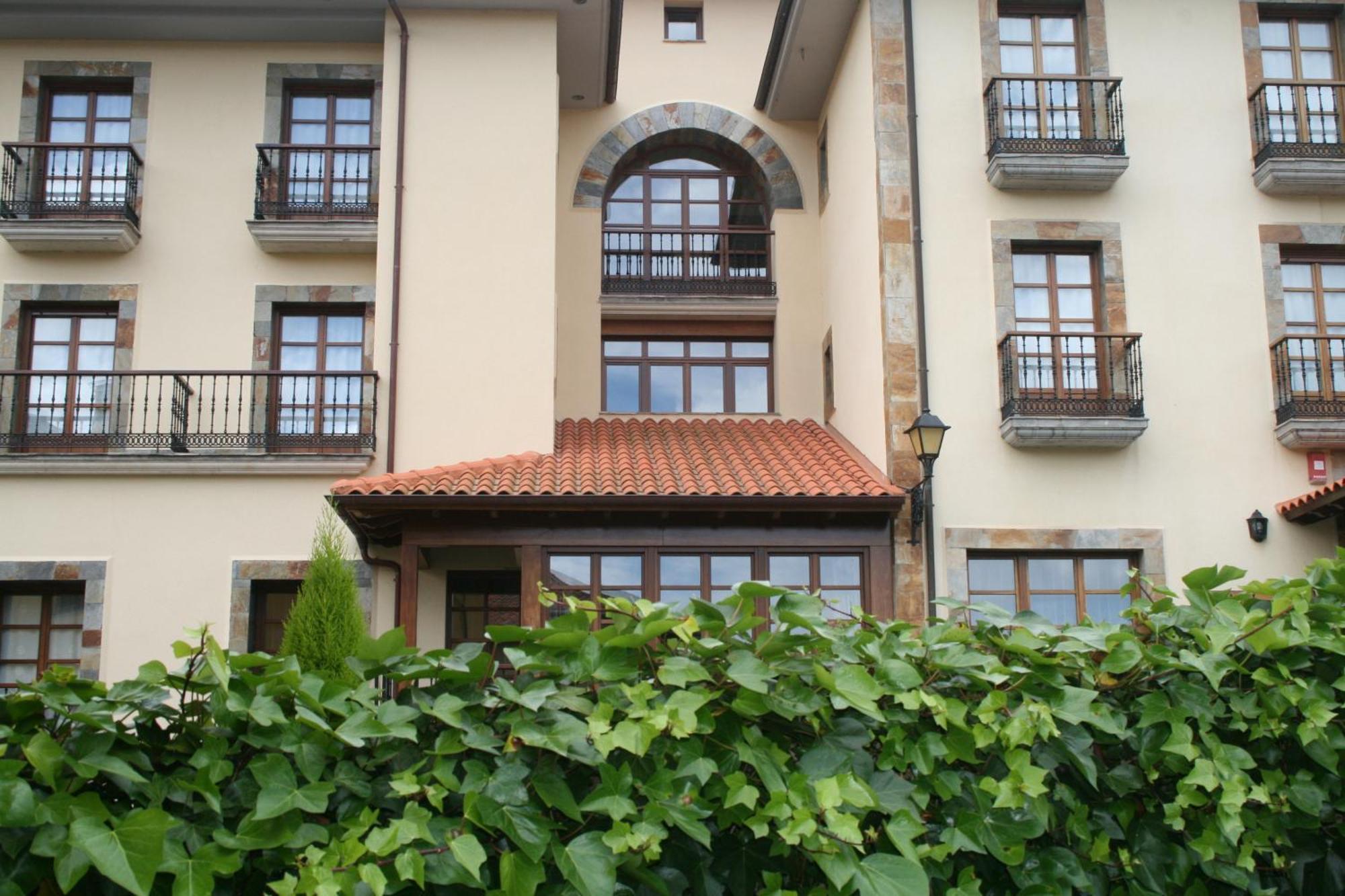 Hotel Valle Las Luinas Soto de Luiña Εξωτερικό φωτογραφία
