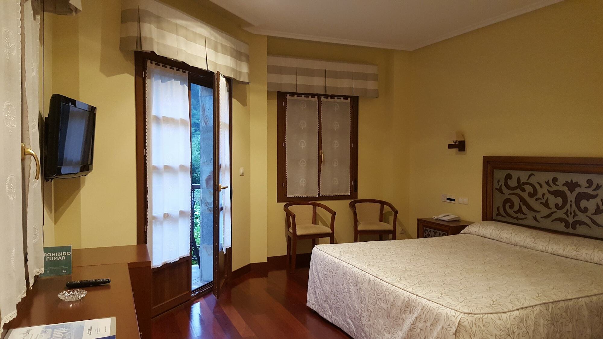 Hotel Valle Las Luinas Soto de Luiña Εξωτερικό φωτογραφία